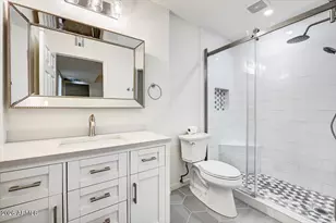 8550 E Indian School Rd, Scottsdale, AZ 85251 - Photo 19