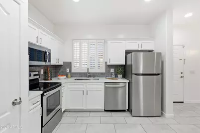 7527 S 13th Place, Phoenix, AZ 85042 - Photo 11