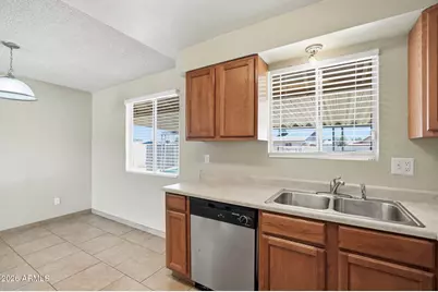 7227 W San Miguel Avenue, Glendale, AZ 85303 - Photo 11