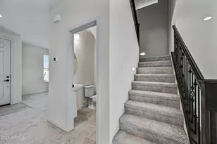 8961 W San Juan Ave, Glendale, AZ 85305 - Photo 15
