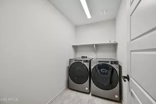 8961 W San Juan Ave, Glendale, AZ 85305 - Photo 29