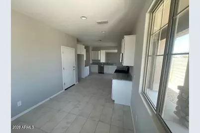 8746 W San Juan Avenue, Glendale, AZ 85305 - Photo 7
