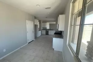 8746 W San Juan Ave, Glendale, AZ 85305 - Photo 7