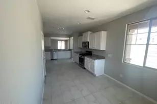 8746 W San Juan Ave, Glendale, AZ 85305 - Photo 21