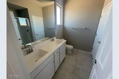 8746 W San Juan Avenue, Glendale, AZ 85305 - Photo 9