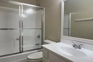 4766 W Caron St, Glendale, AZ 85302 - Photo 7