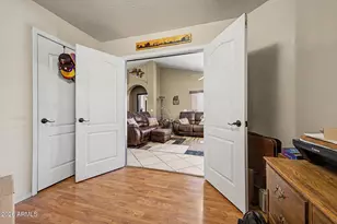 102 W Morrow Dr, Phoenix, AZ 85027 - Photo 15