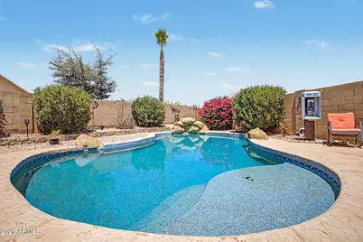 102 W Morrow Drive, Phoenix, AZ 85027 - Photo 21