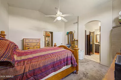102 W Morrow Drive, Phoenix, AZ 85027 - Photo 9