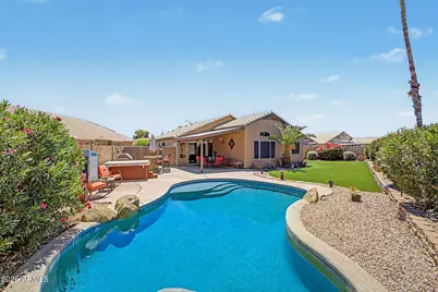 102 W Morrow Drive, Phoenix, AZ 85027 - Photo 23
