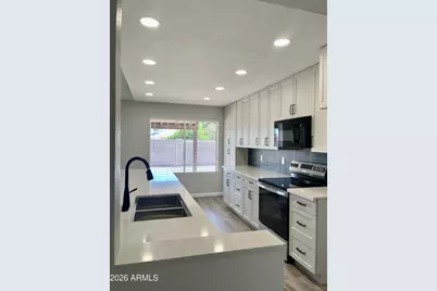 3901 W Sweetwater Avenue, Phoenix, AZ 85029 - Photo 11
