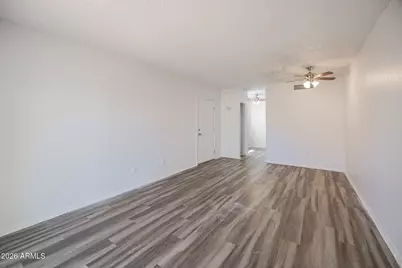 2826 E Monte Cristo Avenue #203, Phoenix, AZ 85032 - Photo 5