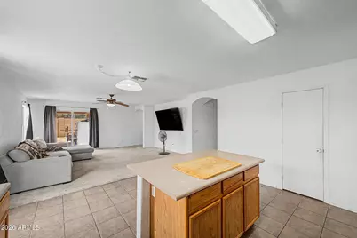 6637 S 18th Drive, Phoenix, AZ 85041 - Photo 13