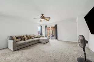 6637 S 18th Dr, Phoenix, AZ 85041 - Photo 7