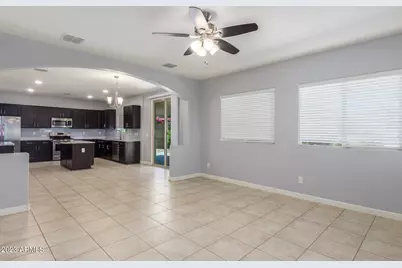 17186 W Lisbon Lane, Surprise, AZ 85388 - Photo 7