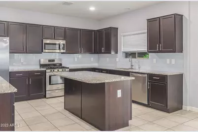 17186 W Lisbon Lane, Surprise, AZ 85388 - Photo 9