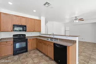 6827 N 71st Dr, Glendale, AZ 85303 - Photo 13