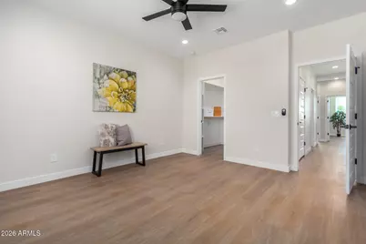 1642 E Monte Vista Road #Unit 2, Phoenix, AZ 85006 - Photo 11