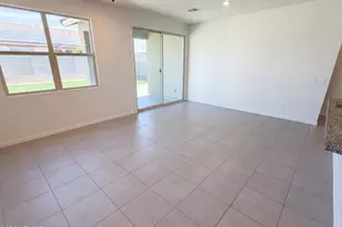 17722 W Pinnacle Vis Dr, Surprise, AZ 85387 - Photo 3