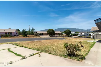 1120 E Crestwood Drive, Globe, AZ 85501 - Photo 17