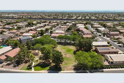 16884 W Rimrock Street, Surprise, AZ 85388 - Photo 45