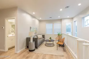3705 E Flower St, Phoenix, AZ 85018 - Photo 11