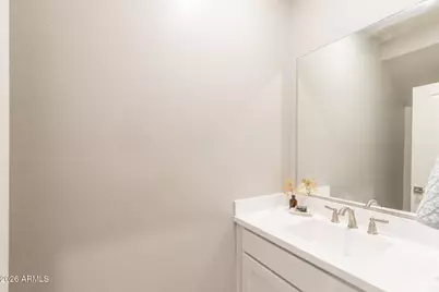 3705 E Flower Street, Phoenix, AZ 85018 - Photo 5