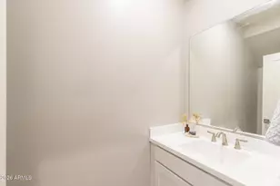 3705 E Flower St, Phoenix, AZ 85018 - Photo 5