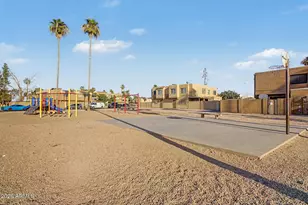4244 S 46th Pl, Phoenix, AZ 85040 - Photo 17