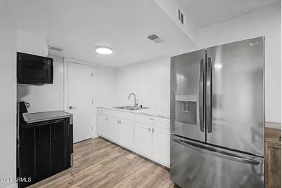 4244 S 46th Place, Phoenix, AZ 85040 - Photo 5