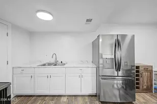 4244 S 46th Pl, Phoenix, AZ 85040 - Photo 7