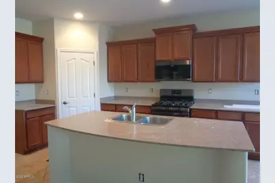 31111 N 136th Lane, Peoria, AZ 85383 - Photo 5