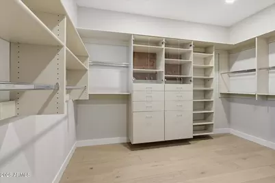 3984 E Robin Lane, Phoenix, AZ 85050 - Photo 17