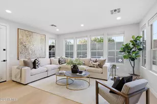 3984 E Robin Ln, Phoenix, AZ 85050 - Photo 15