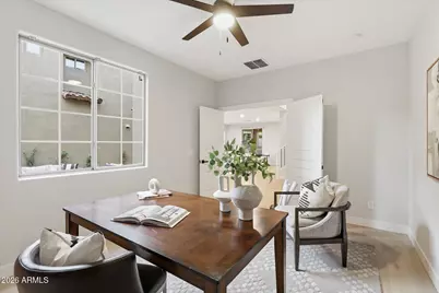 3984 E Robin Lane, Phoenix, AZ 85050 - Photo 15