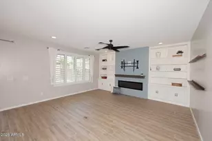 3136 E Tina Dr, Phoenix, AZ 85050 - Photo 5