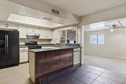 1434 W Kerry Lane, Phoenix, AZ 85027 - Photo 9