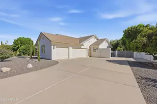 2251 N 32nd St, Mesa, AZ 85213 - Photo 3