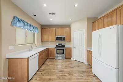 18521 N Davis Drive, Maricopa, AZ 85138 - Photo 13