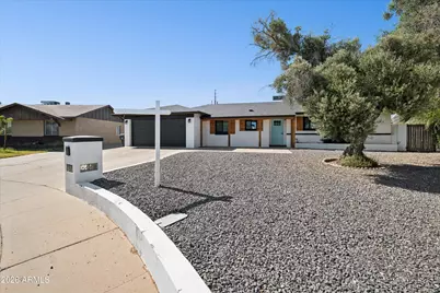 1720 W Sunnyslope Lane, Phoenix, AZ 85021 - Photo 9