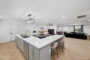 1720 W Sunnyslope Ln, Phoenix, AZ 85021 - Photo 3