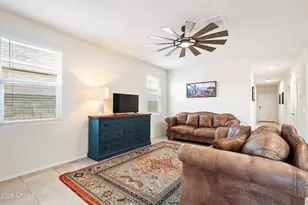 18570 W Desert Holw Dr, Wittmann, AZ 85361 - Photo 7