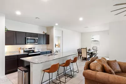 18570 W Desert Hollow Drive, Wittmann, AZ 85361 - Photo 9