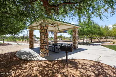 18570 W Desert Hollow Drive, Wittmann, AZ 85361 - Photo 23
