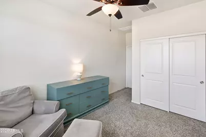 18570 W Desert Hollow Drive, Wittmann, AZ 85361 - Photo 15
