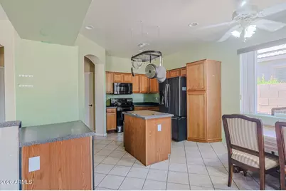 15209 N 181st Drive, Surprise, AZ 85388 - Photo 5