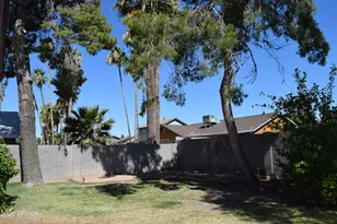 2320 W Waltann Ln, Phoenix, AZ 85023 - Photo 19
