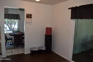 2320 W Waltann Ln, Phoenix, AZ 85023 - Photo 7