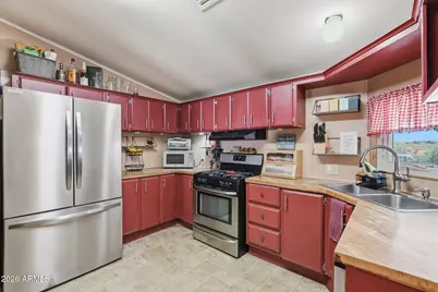 944 S Goldfield Road, Apache Junction, AZ 85119 - Photo 9