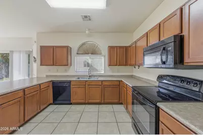 2524 S 89th Lane, Tolleson, AZ 85353 - Photo 15